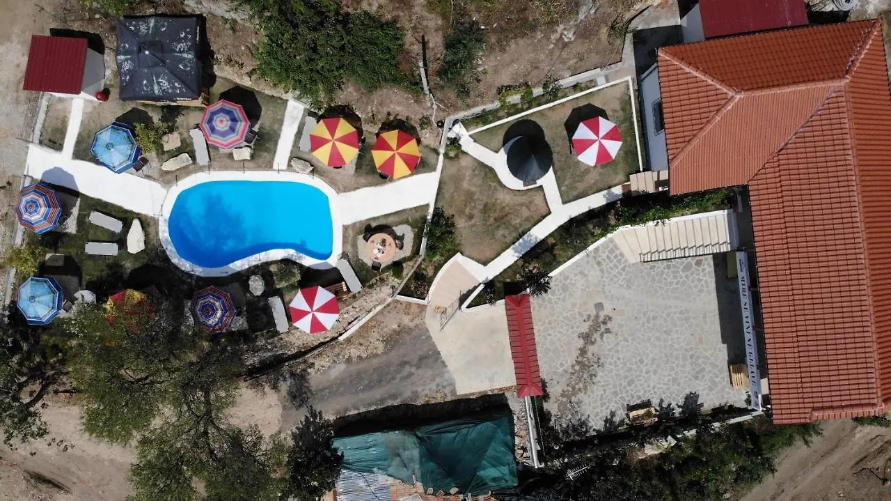 Vila Sofia Gllava - Resort Memaliaj Guest house